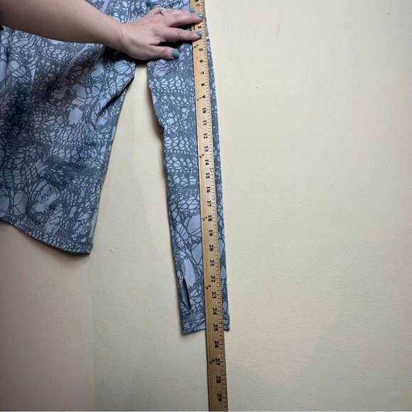 Nike Pro Dri-FIT Half Zip Gray Squiggle Spell Out Just Do It Pullover Small - Picture 13 of 15